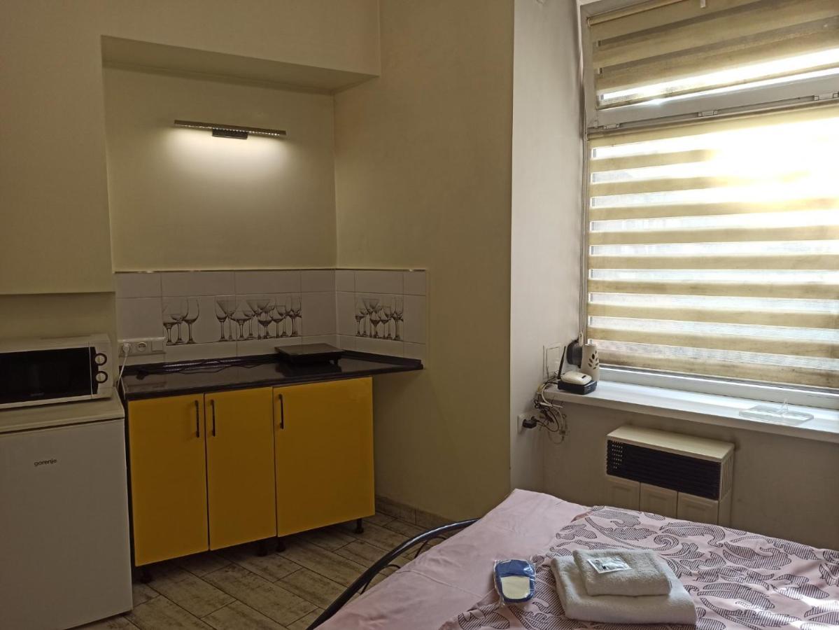 Smart Yellow Apartment-15 Хв Від Жд Вокзалу Liov Exterior foto